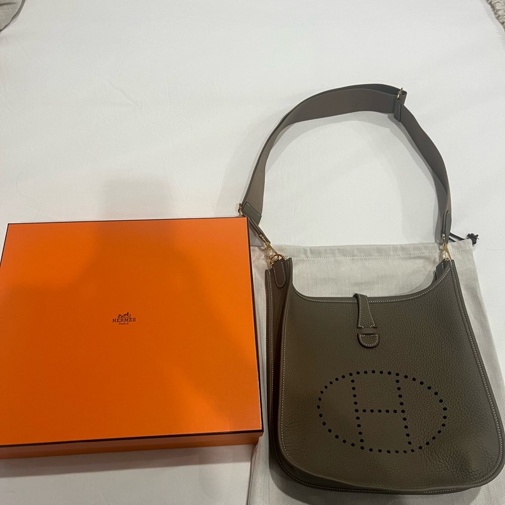 Hermes Evelyn 29